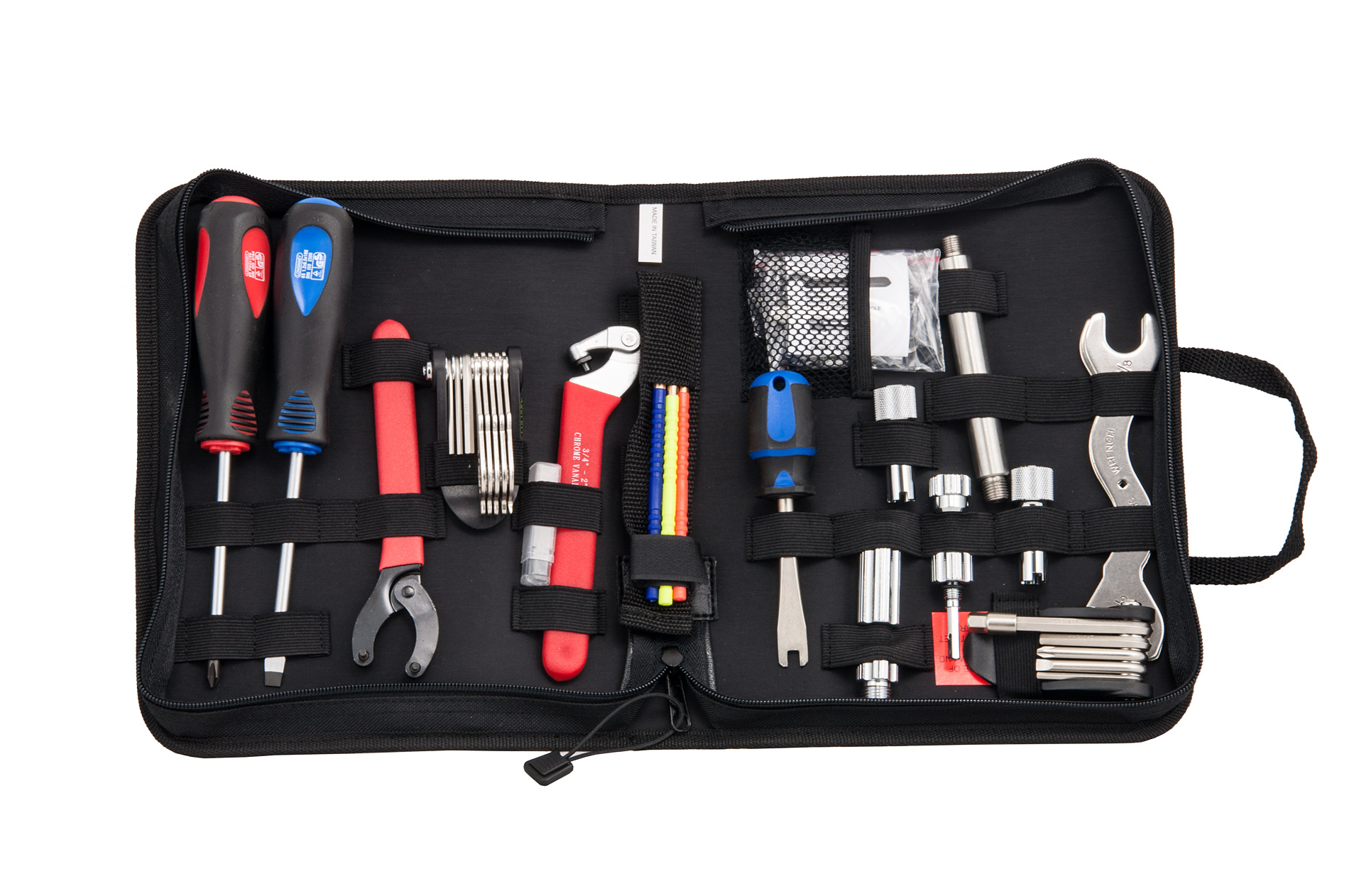 Tools set for regulator servicing