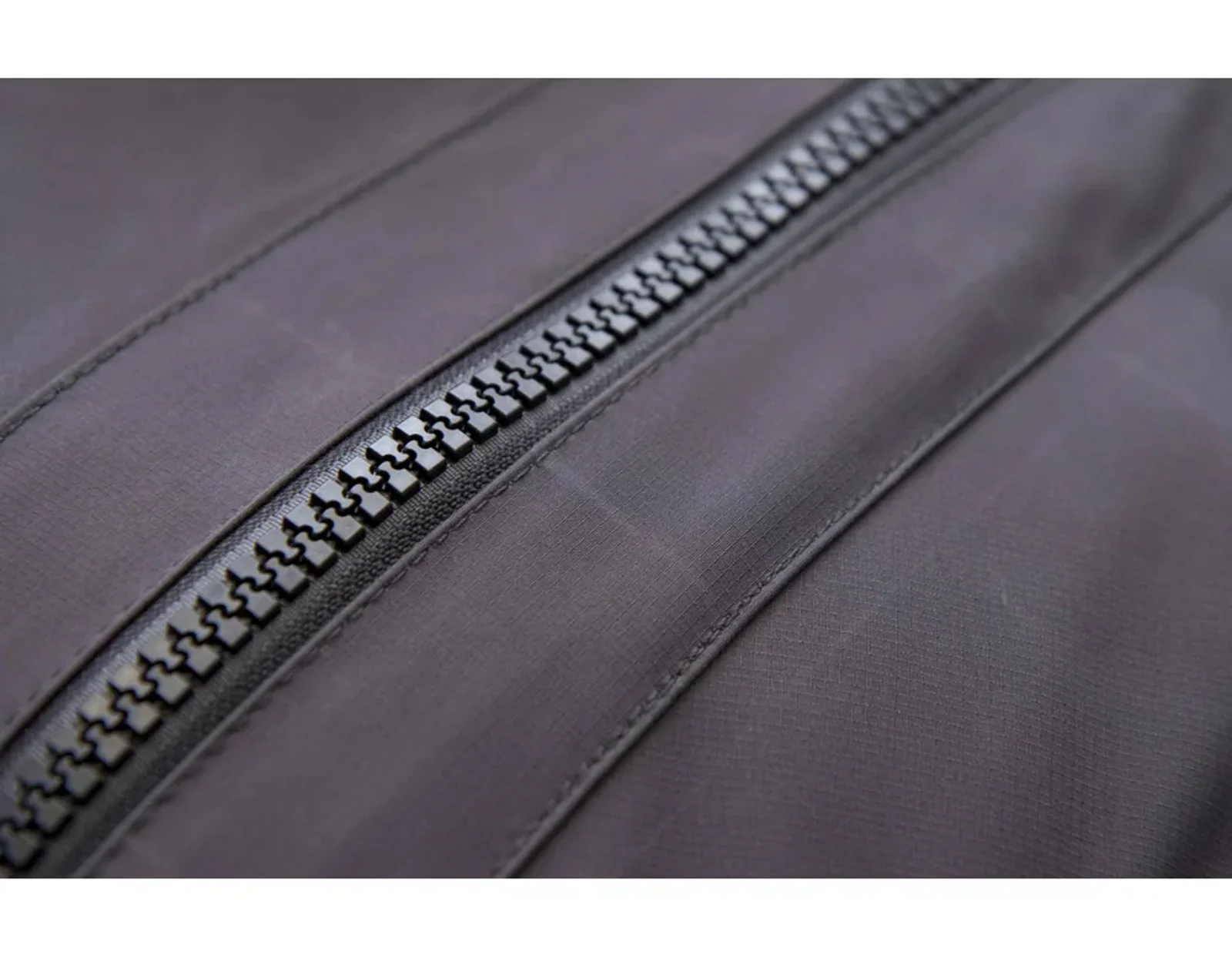 Metal dry zip. Metal dry zip